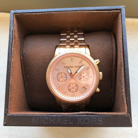 Michael Kors Accessories - Michael Kors women’s rose gold watch